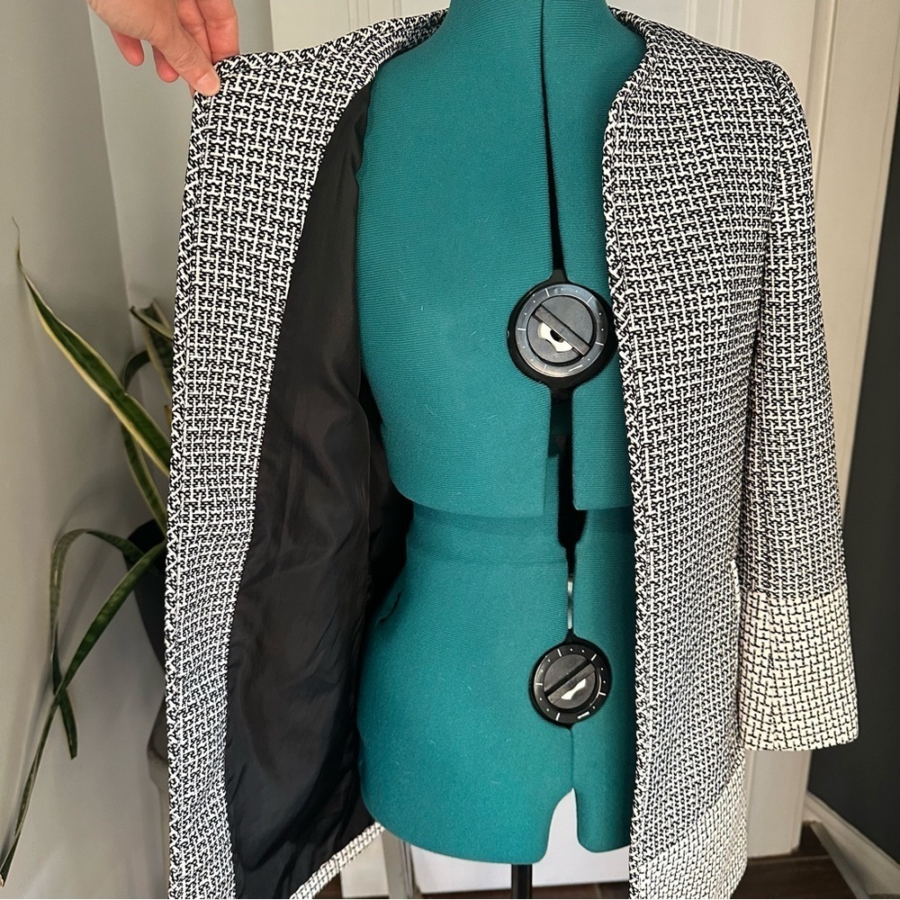 H&M Black and White Tailored Jacket size 4 - Picture 6 of 13